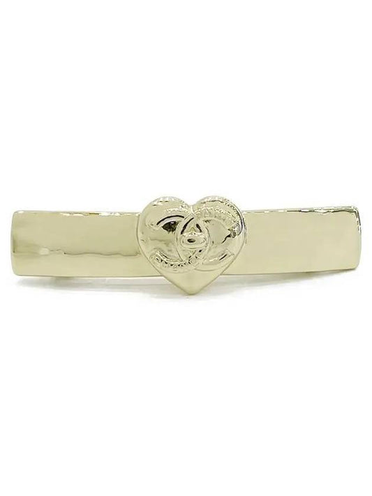 CC Logo In Heart Hair Clip Gold Chanel