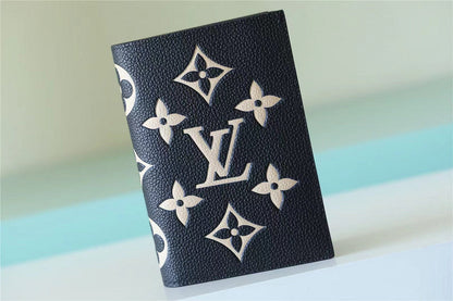 Franco Shops - Louis Vuittons  - 10611