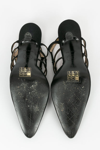 Escarpins noirs Chanel