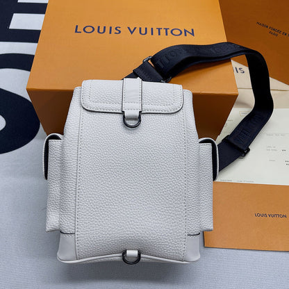 Franco Shops - Louis Vuittons  - 9667