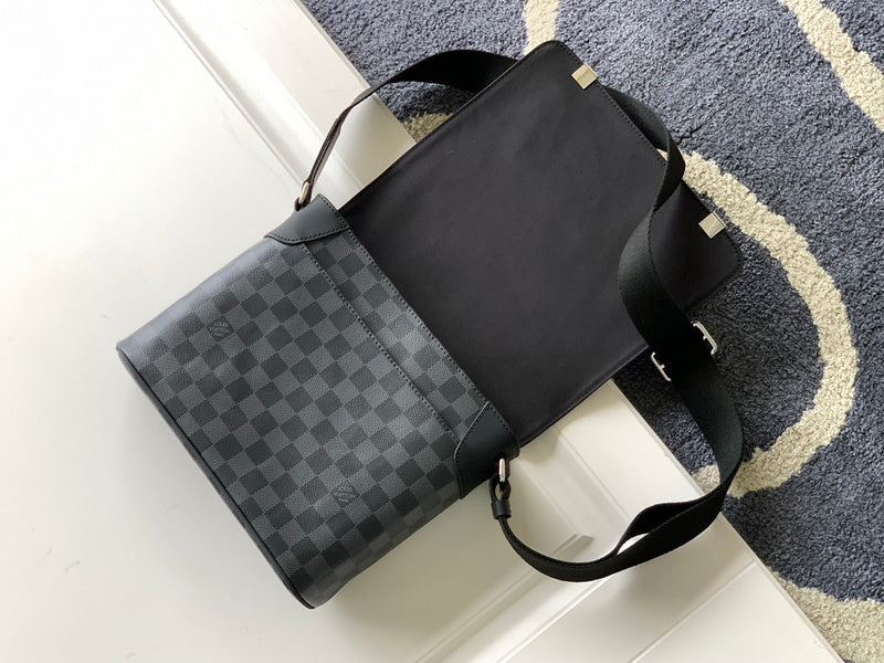 Franco Shops - Louis Vuittons  - 15663