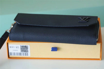 Franco Shops - Louis Vuittons  - 10687