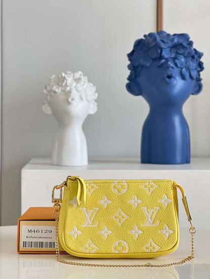 The Franco Shops - Louis Vuittons  - 12010