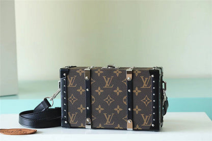 Franco Shops - Louis Vuittons  - 9936