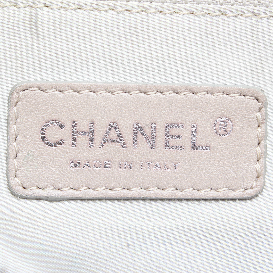 Chanel Coco Cabas Tote Leather Tote Bag in Good condition