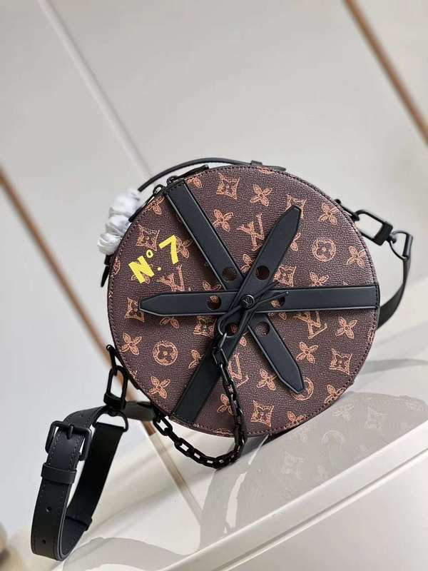 The Franco Shops - Louis Vuittons  - 12073