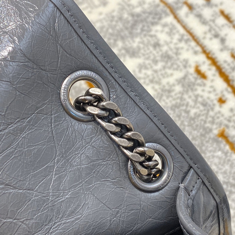 Yves Saint Laurent - Bags