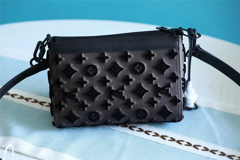 Franco Shops - Louis Vuittons  - 10424