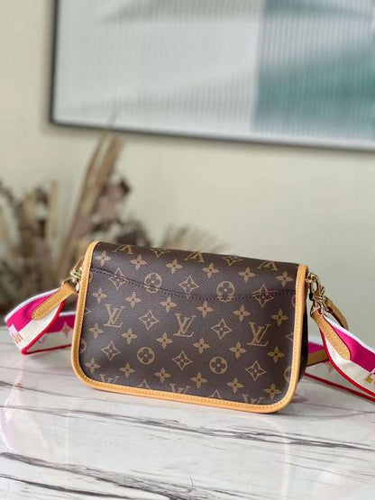 The Franco Shops - Louis Vuittons  - 12084