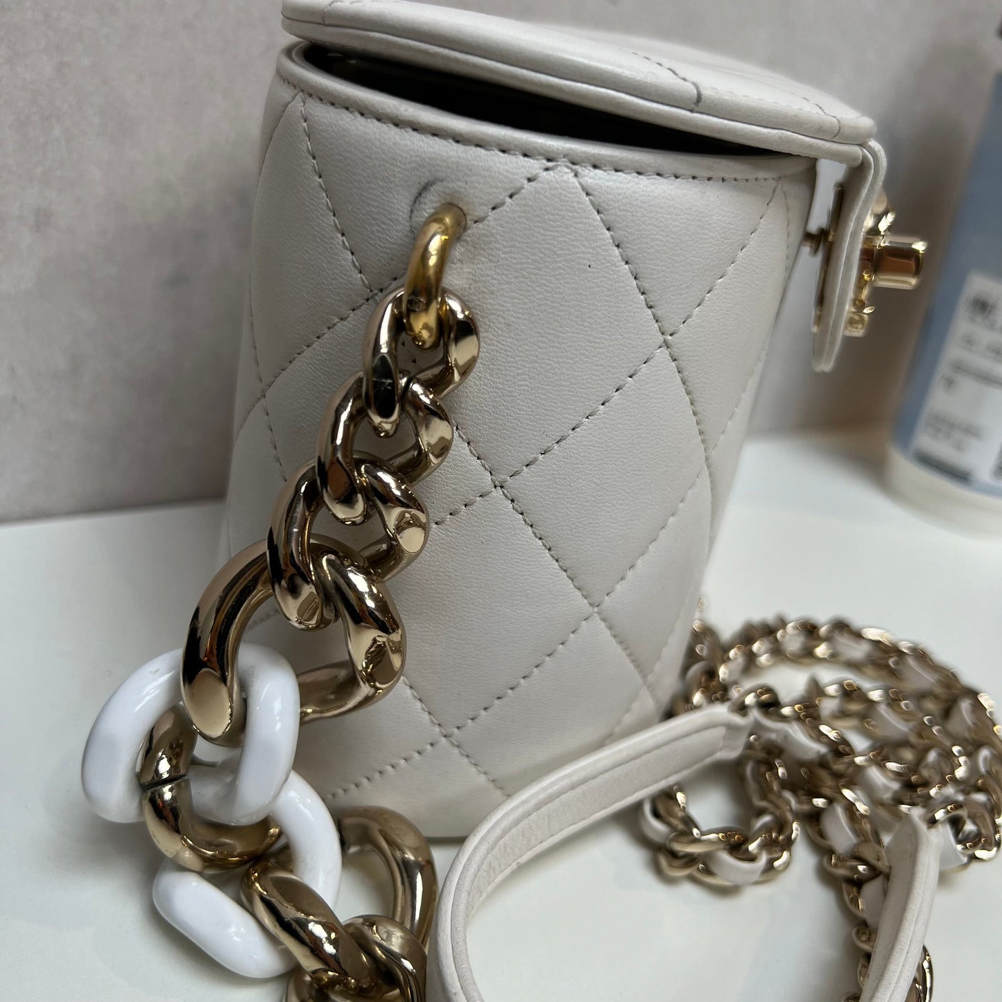 Chanel Elegant Chain Vanity Case - Crossbody Bags
