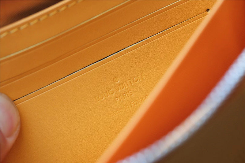 Franco Shops - Louis Vuittons  - 9974