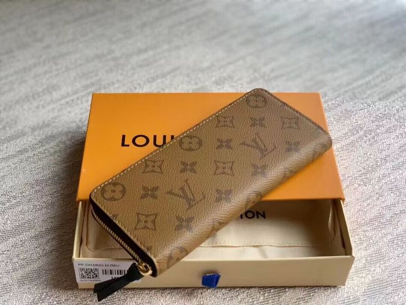 Franco Shops - Louis Vuittons  - 15762