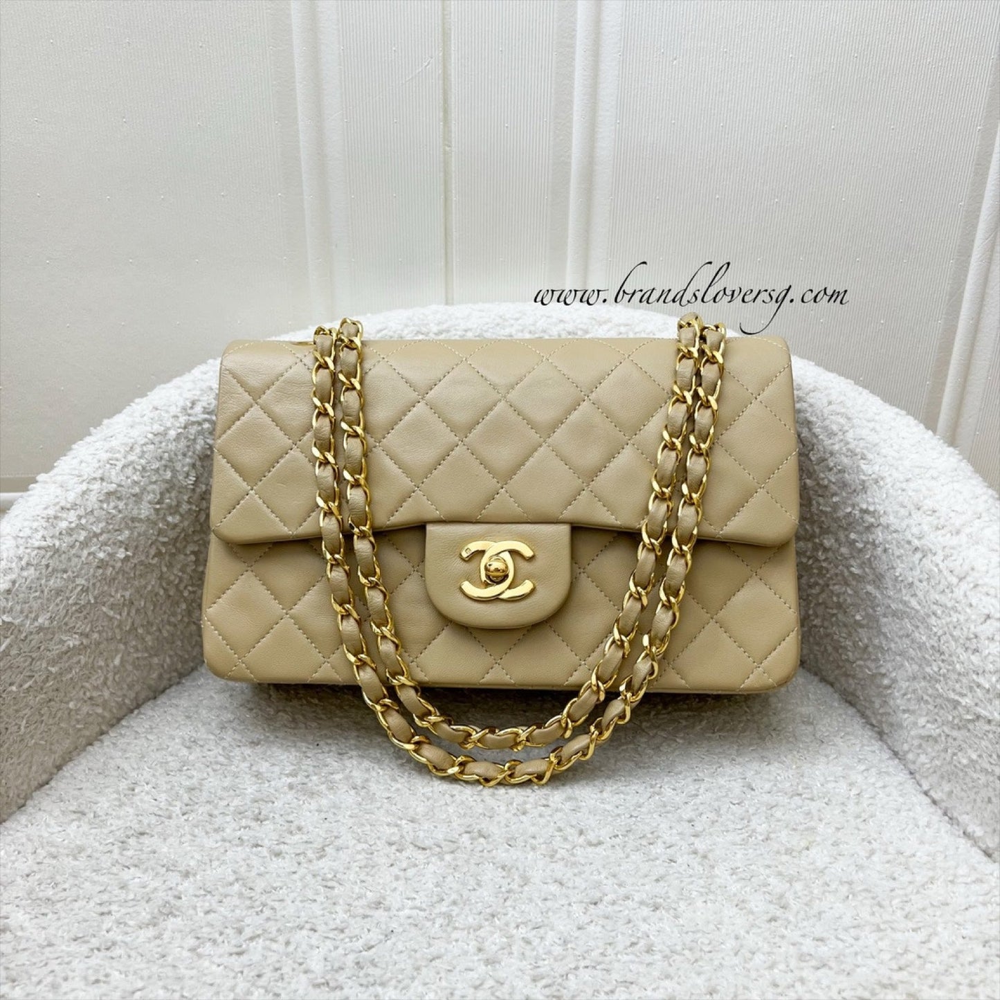 Chanel Vintage Small Classic Flap CF in Beige Lambskin and 24K Gold Plated HW
