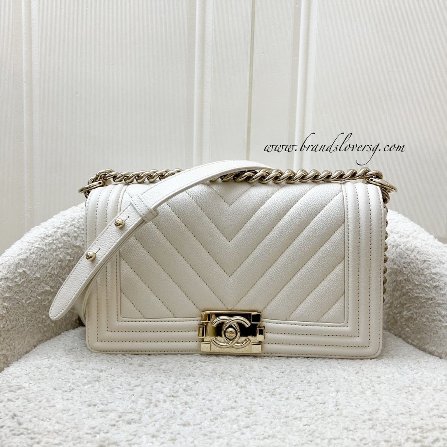Chanel Medium 25cm Boy Flap in Chevron Quilted White Caviar and Shiny GHW
