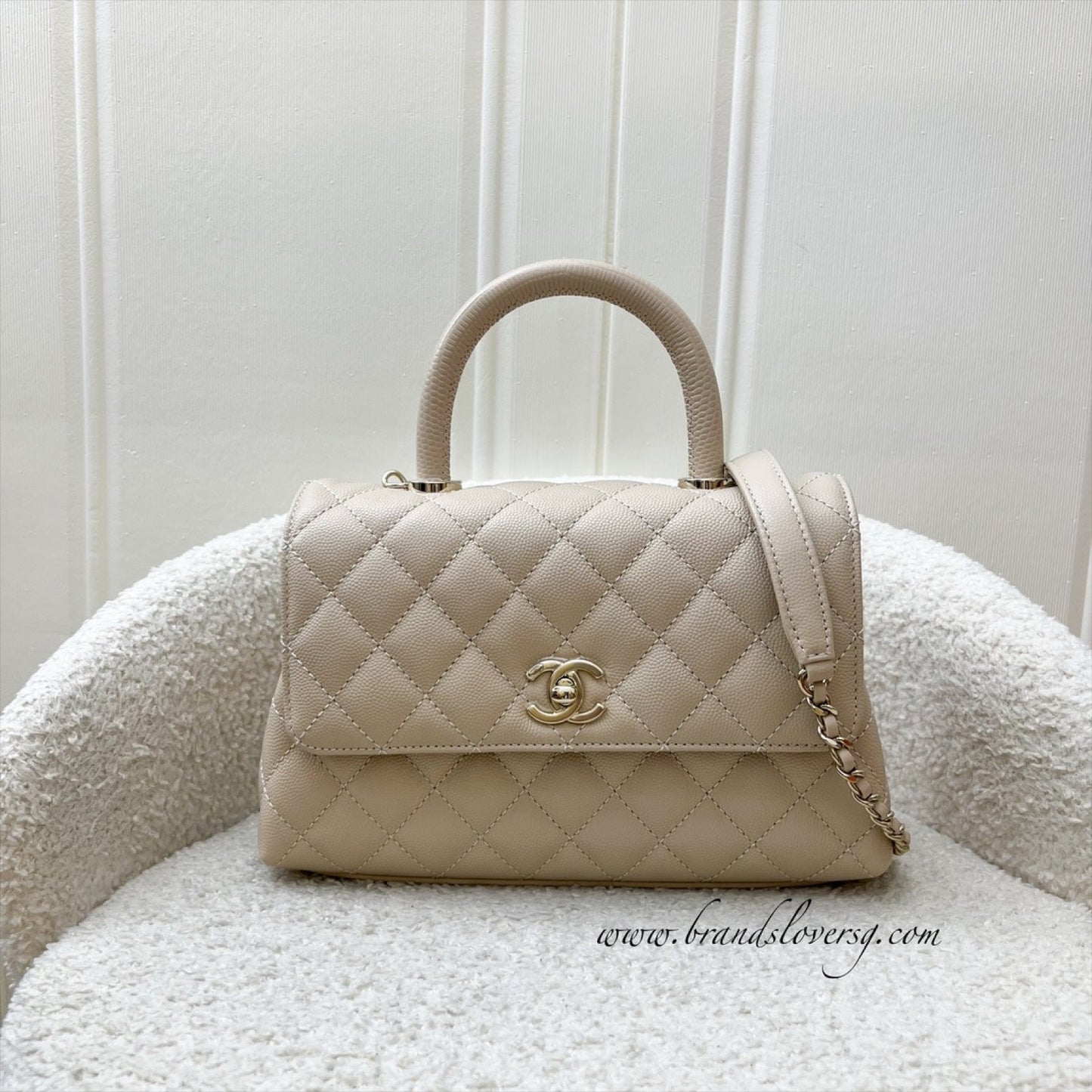 Chanel Small (24cm) Coco Handle Flap in 25P Beige Caviar and LGHW (Model: A92990)