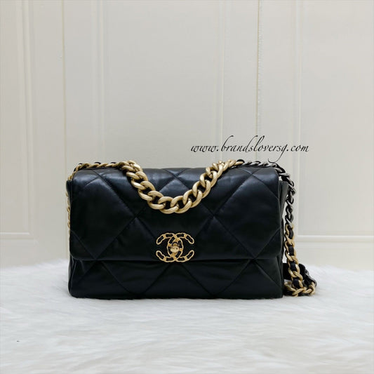 Chanel 19 Medium / Large Flap in Black Goatskin and 3-tone HW