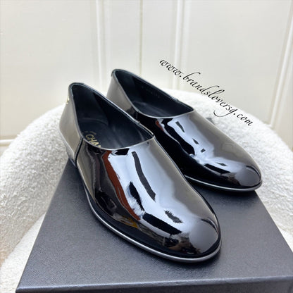 Chanel Mocassins with CC Logo in Black Patent Leather Sz 37.5