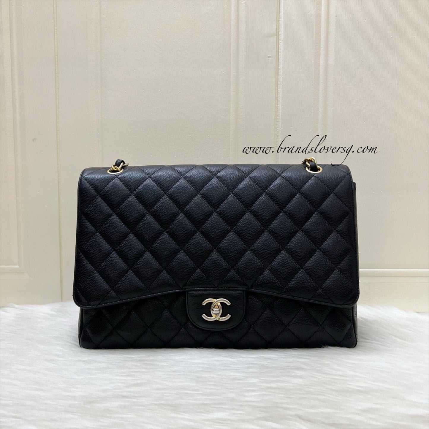 Chanel Classic Maxi Single Flap in Black Caviar and GHW