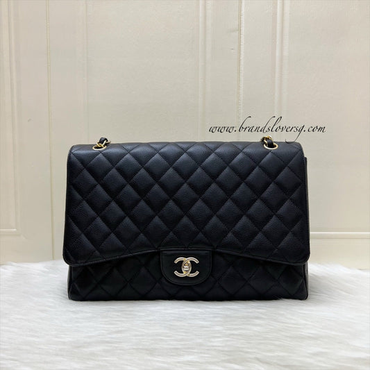 Chanel Classic Maxi Single Flap in Black Caviar and GHW