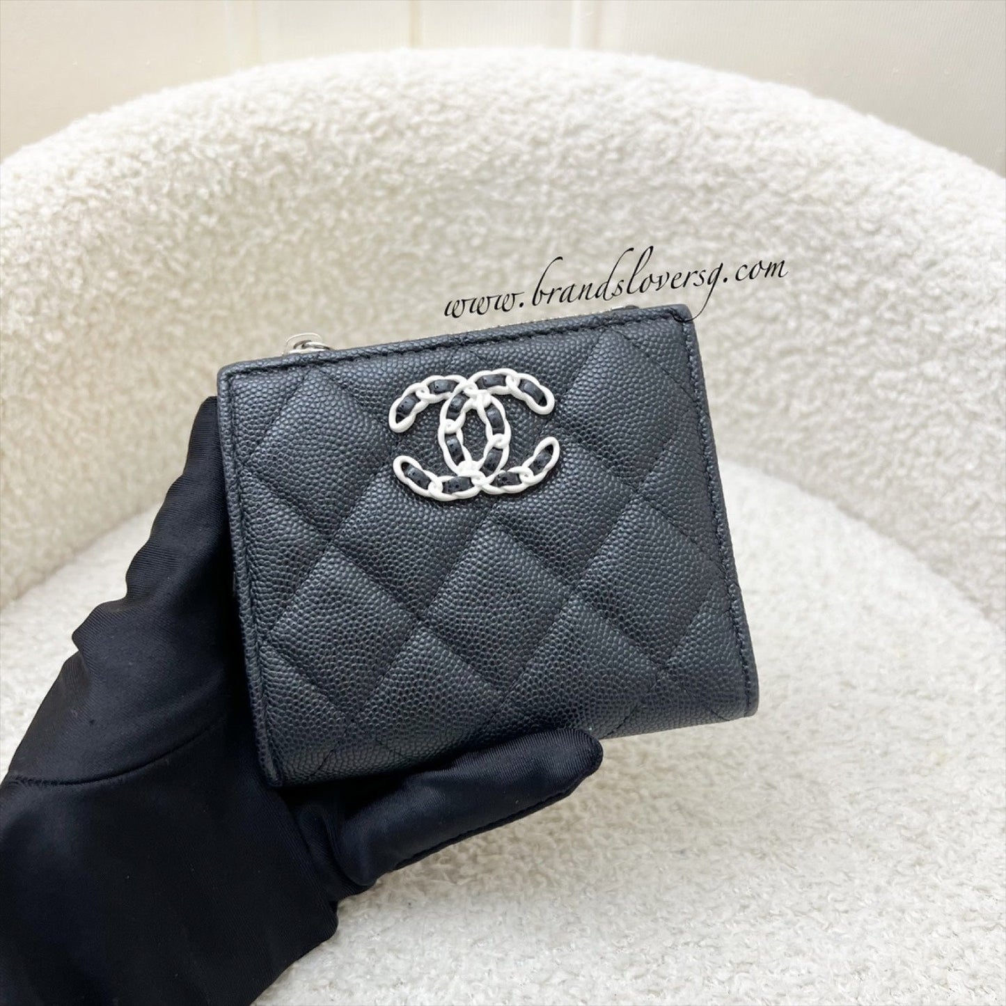 Chanel Seasonal Bifold Wallet with Coin Compartment in Black Caviar