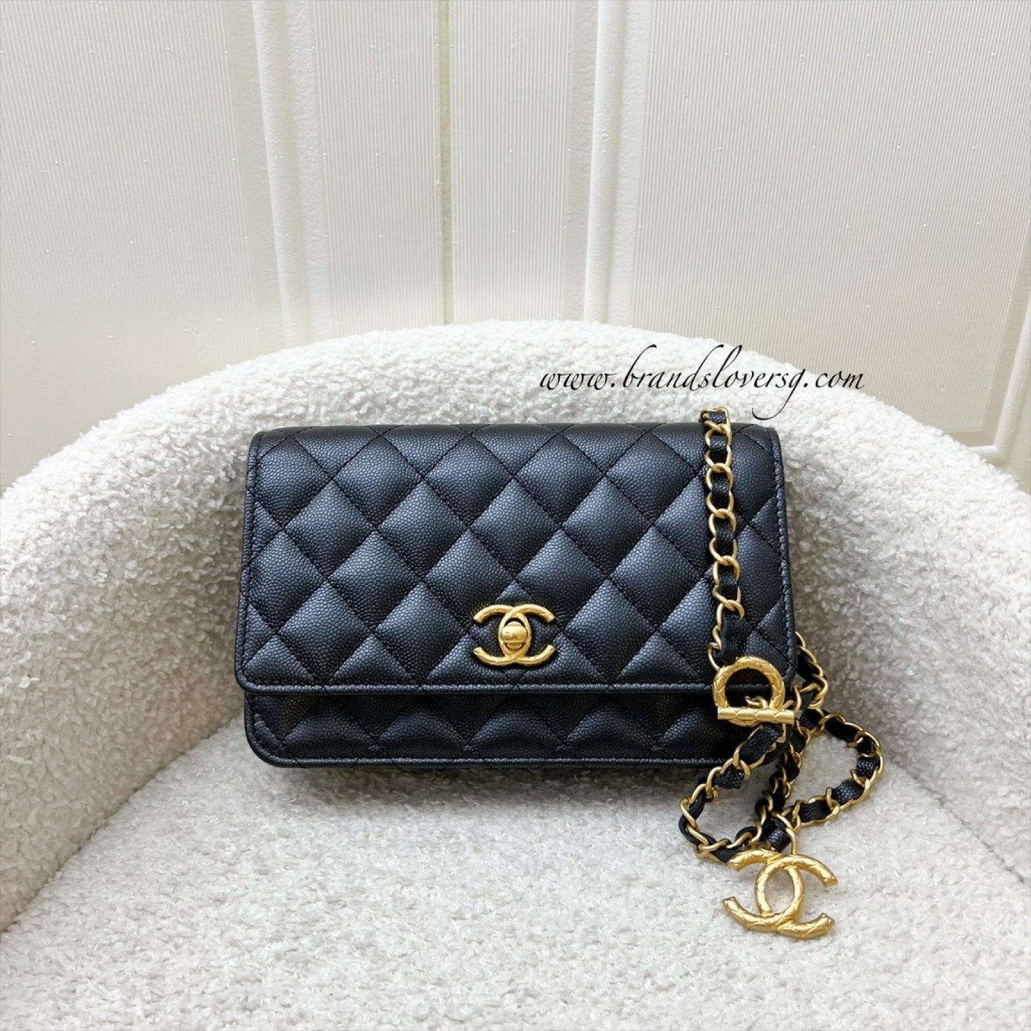 Chanel 23B Adjustable Chain Wallet On Chain WOC in Iridescent Black Caviar and AGHW (AP3479)