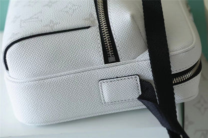 Franco Shops - Louis Vuittons  - 9949