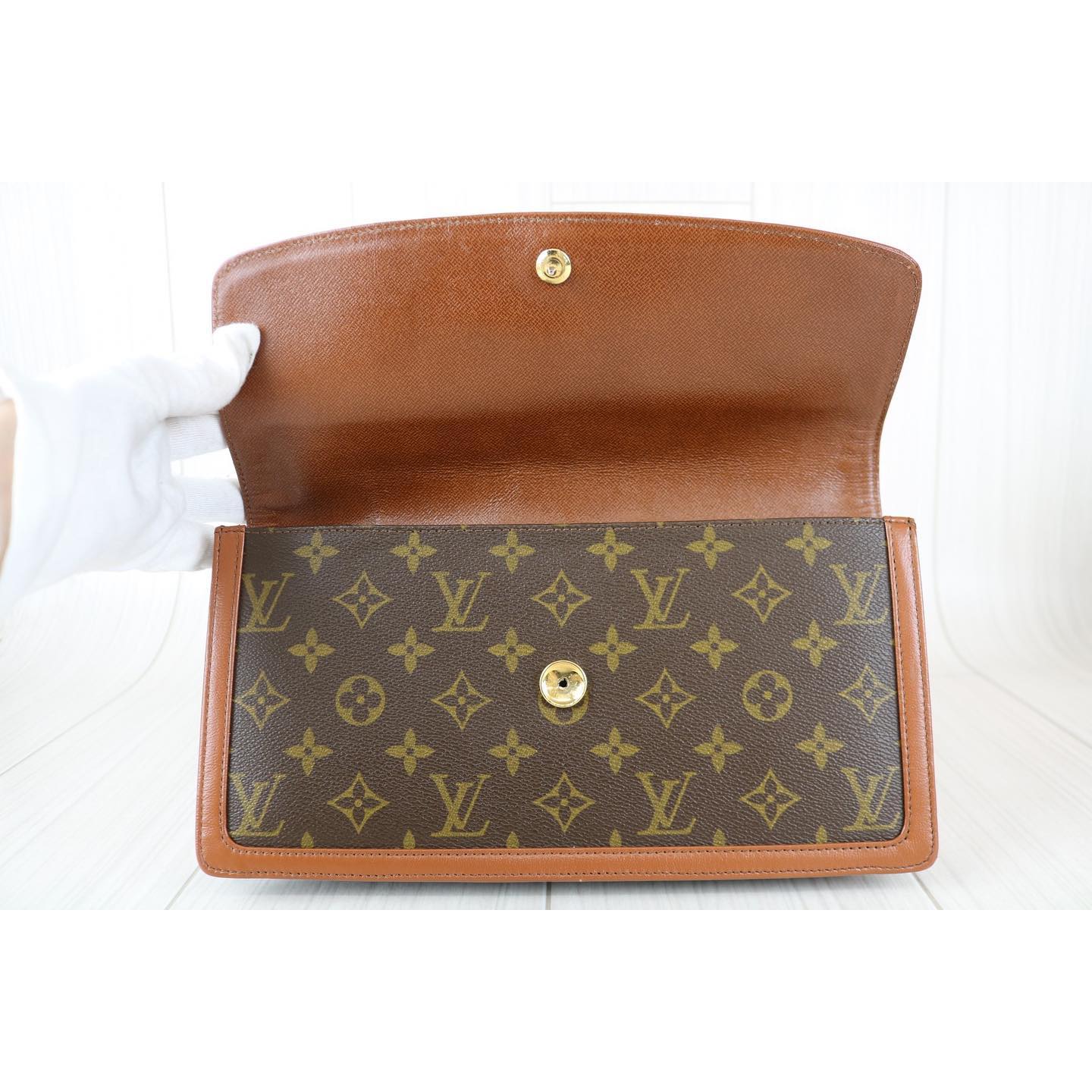 Rank A ｜ LV Monogram Clutch Bag｜073115