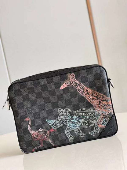 The Franco Shops - Louis Vuittons  - 12065