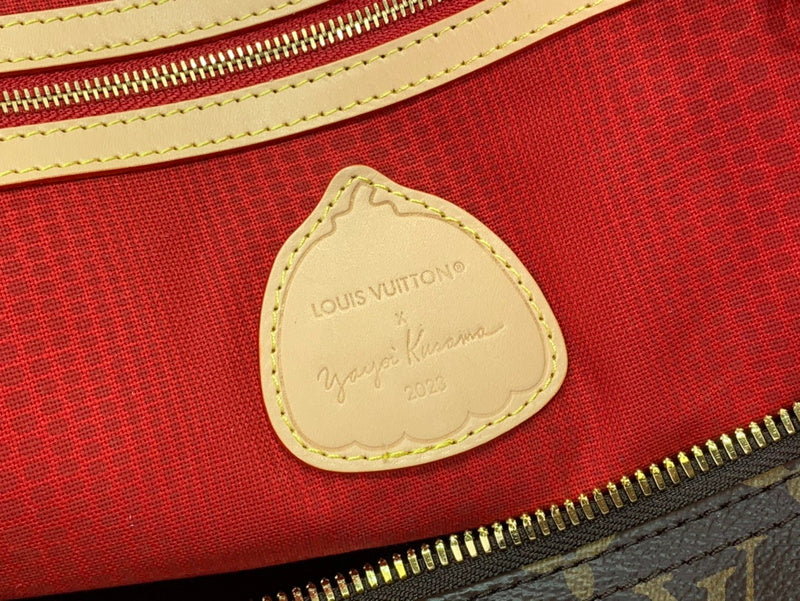 Franco Shops - Louis Vuittons  - 15661