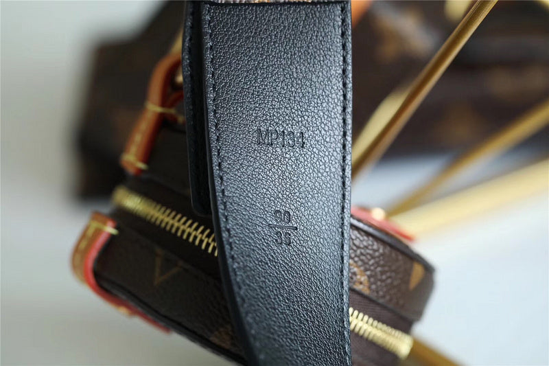 Franco Shops - Louis Vuittons  - 9200