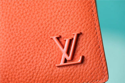 Franco Shops - Louis Vuittons  - 10747