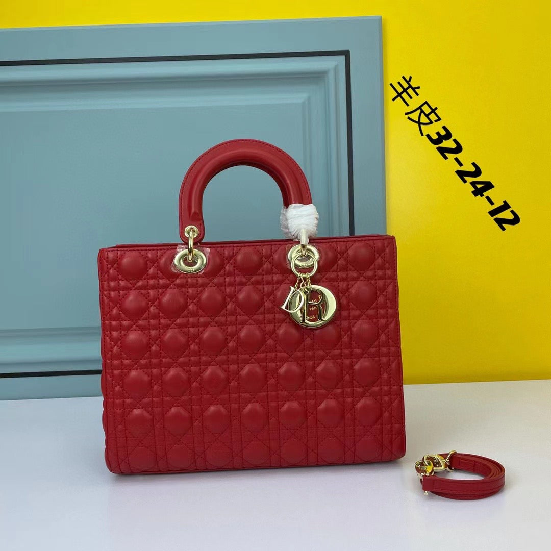 DR335 Large Lady Dior Bag / 12.5 x 10 x 4.5 inches