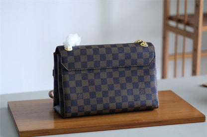 The Franco Shops - Louis Vuittons  - 7841