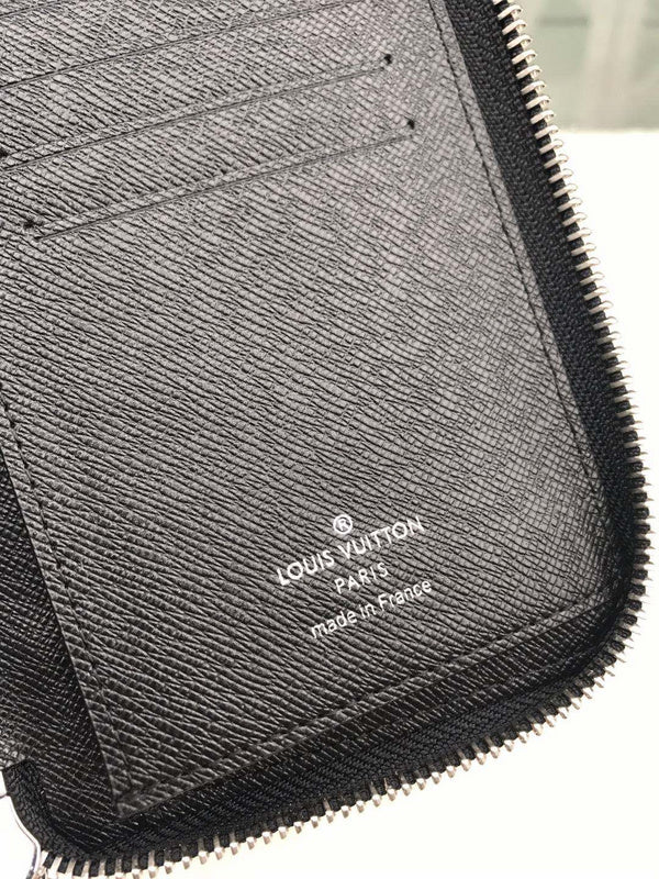 Franco Shops - Louis Vuittons  - 10861