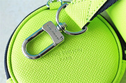 Franco Shops - Louis Vuittons  - 9946