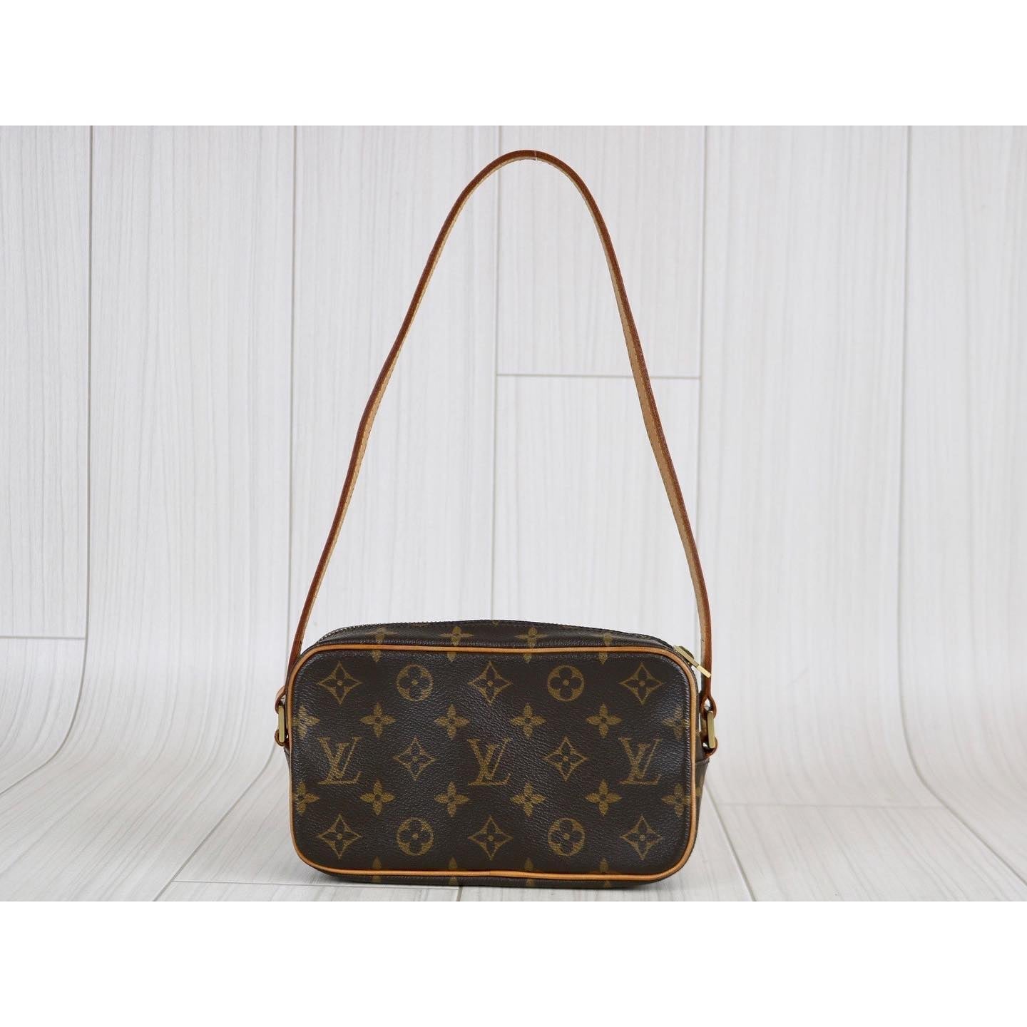 Rank A ｜ LV Monogram Pochette Cite Shoulder Bag｜111209