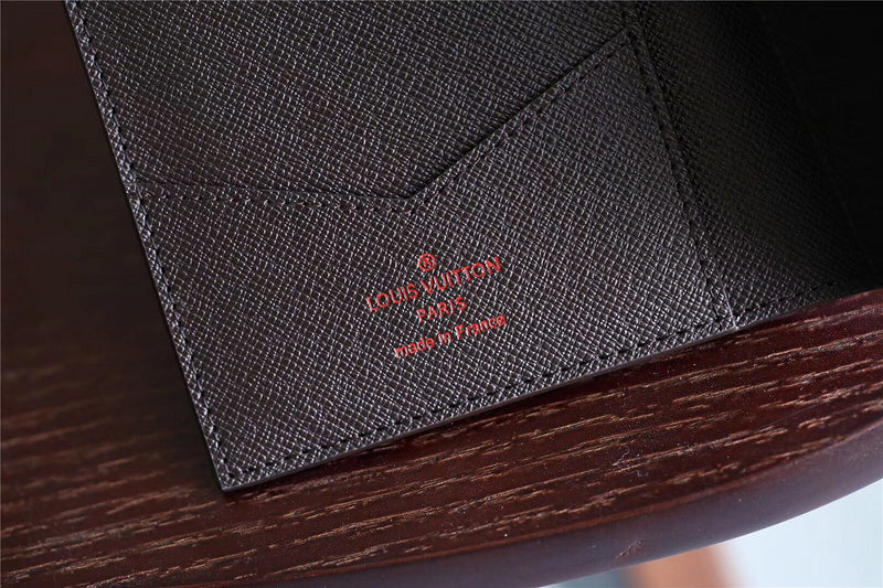 Franco Shops - Louis Vuittons  - 9249