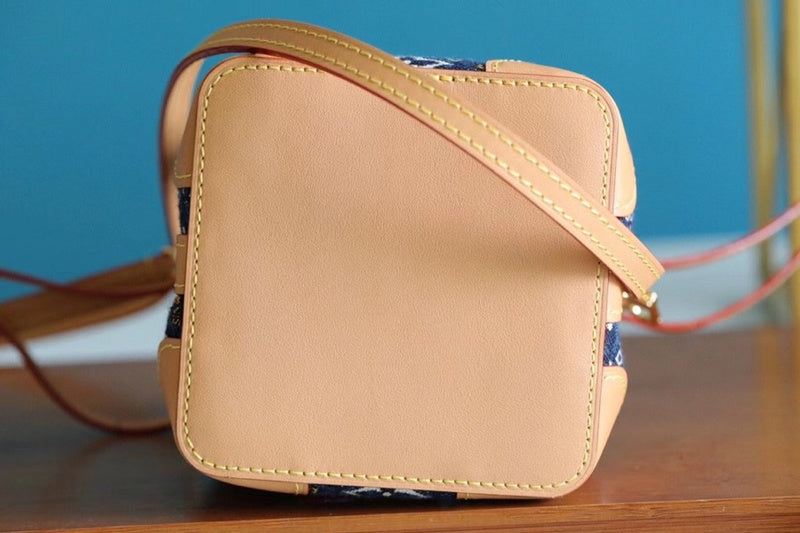 The Franco Shops - Louis Vuittons  - 7641