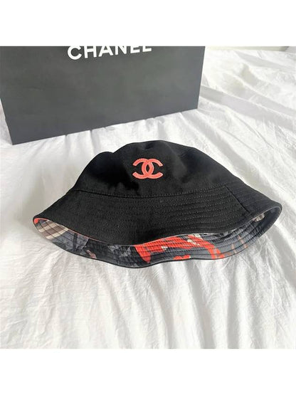 CC Logo Reversible Bucket Hat Black Chanel