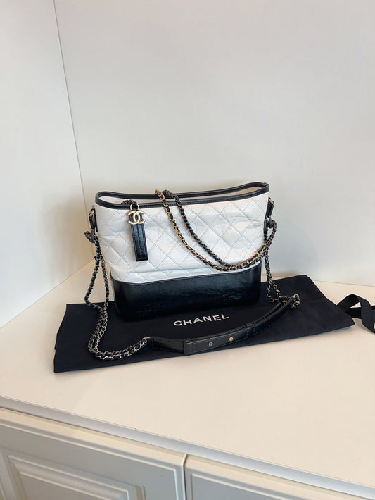 Chanel Gabrielle bag ×cm black& white