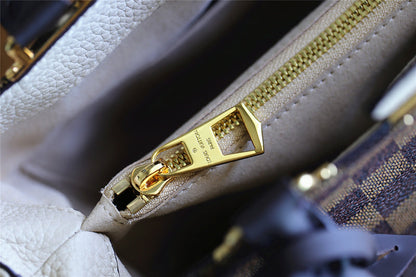 The Franco Shops - Louis Vuittons  - 7941