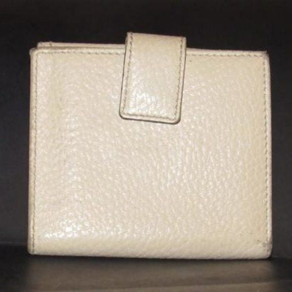 Vintage Gucci Ivory Pebbled Bi-fold Bamboo Accent