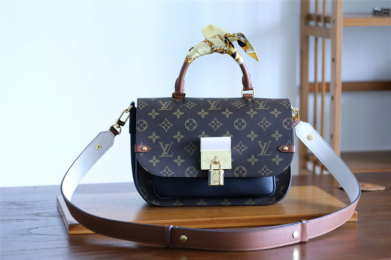 The Franco Shops - Louis Vuittons  - 7853