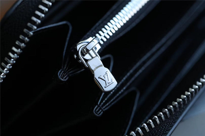 Franco Shops - Louis Vuittons  - 10839