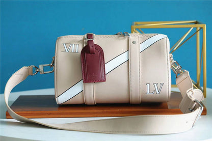 Franco Shops - Louis Vuittons  - 9432