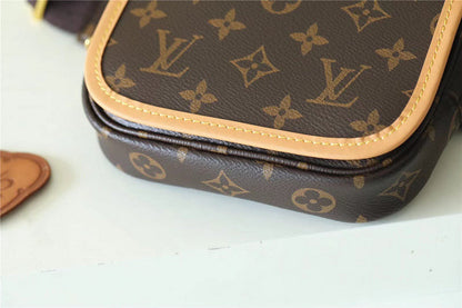 Franco Shops - Louis Vuittons  - 10008