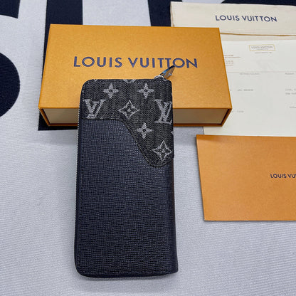 Franco Shops - Louis Vuittons  - 10774