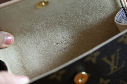 Franco Shops - Louis Vuittons  - 9260