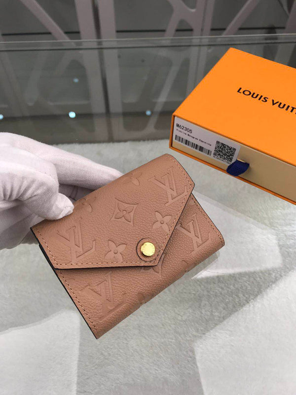 Franco Shops - Louis Vuittons  - 9149