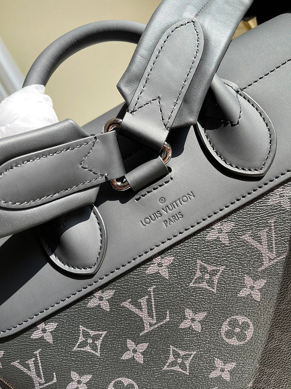 Franco Shops - Louis Vuittons  - 15784